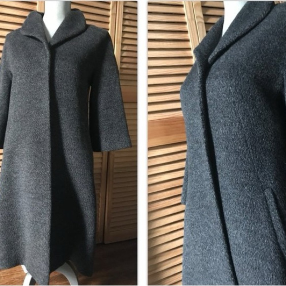 Tahari Wool coat size S/M wool dark grey 7/8 sleeve